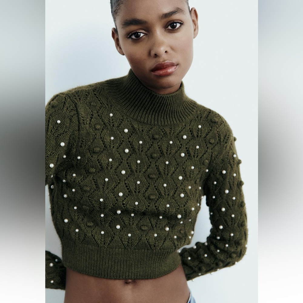 KNIT OPEN BACK PEARLY SWEATER - Picture 6 of 11